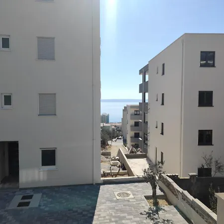 Mata * Makarska